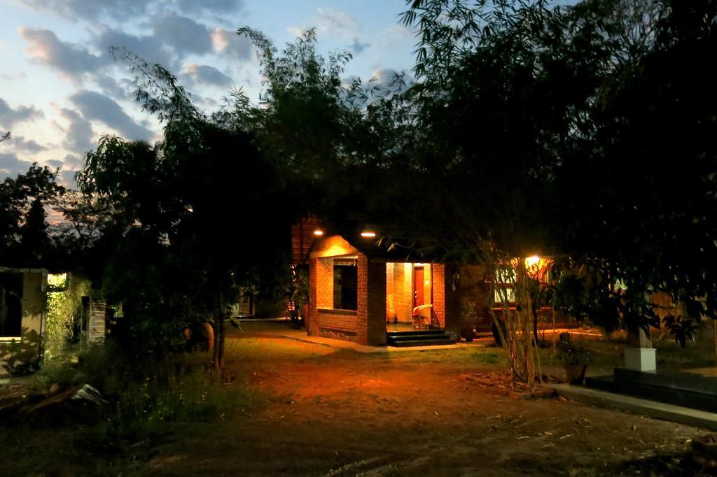 Clayfingers Art Cottage Thrissur ภายนอก รูปภาพ